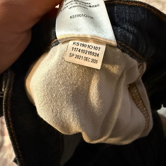 Michael Kors Men's Dark Blue Straight Jeans - Picture 4 of 6